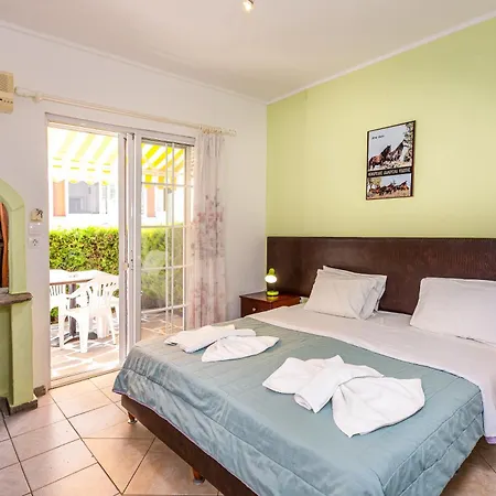 Melissa Gold Coast 2* Psakoudia