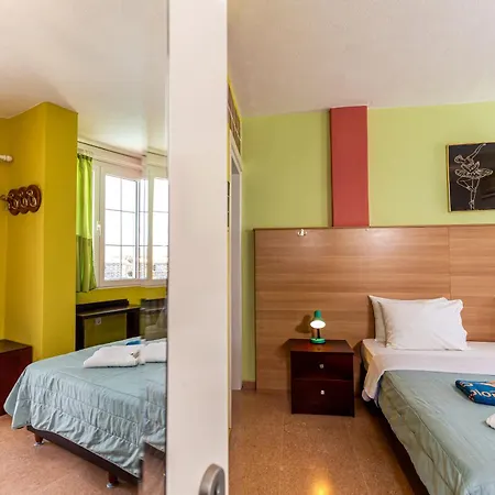 Melissa Gold Coast 2*