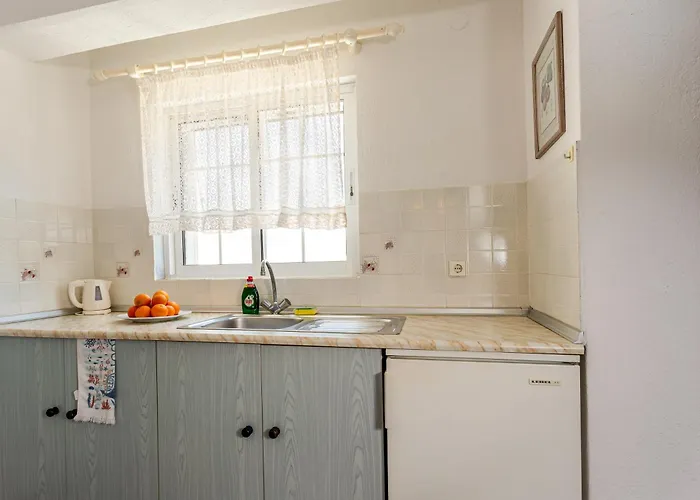 Melissa Gold Coast Hotel