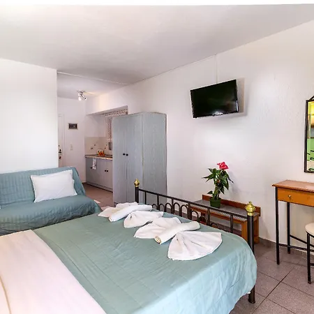 Melissa Gold Coast Hotel