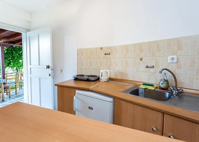 Melissa Gold Coast 2*