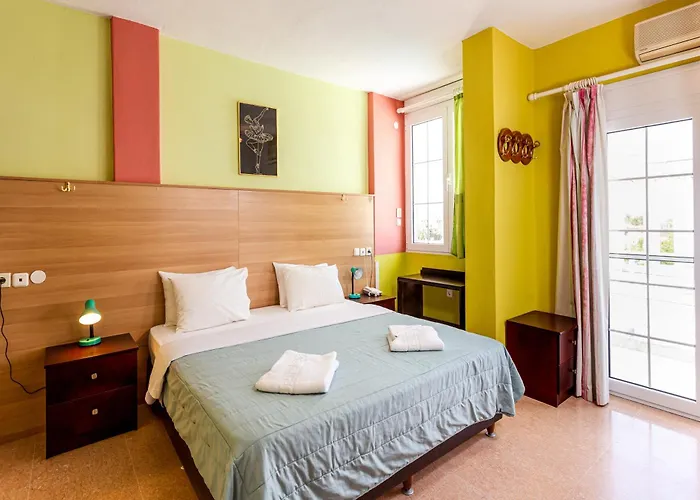 Hotel Melissa Gold Coast 2*