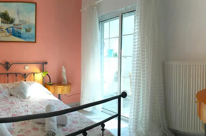 Melissa Gold Coast Hotel 2*