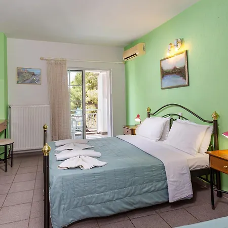 Melissa Gold Coast 2*