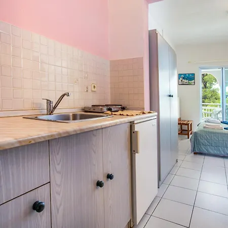 Melissa Gold Coast 2*