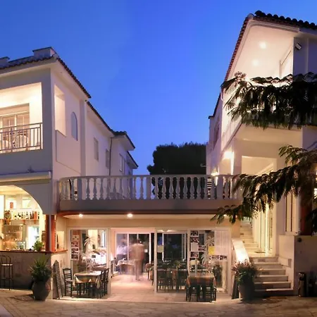 Melissa Gold Coast Hotel