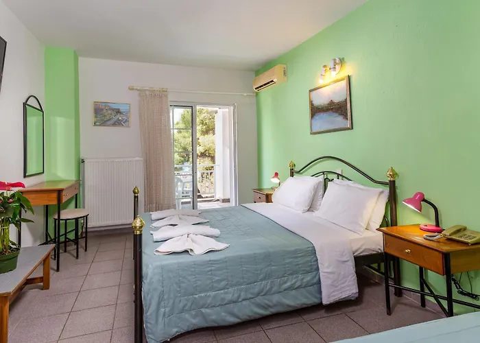 Melissa Gold Coast 2*