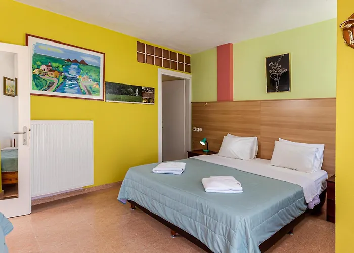 Melissa Gold Coast 2*